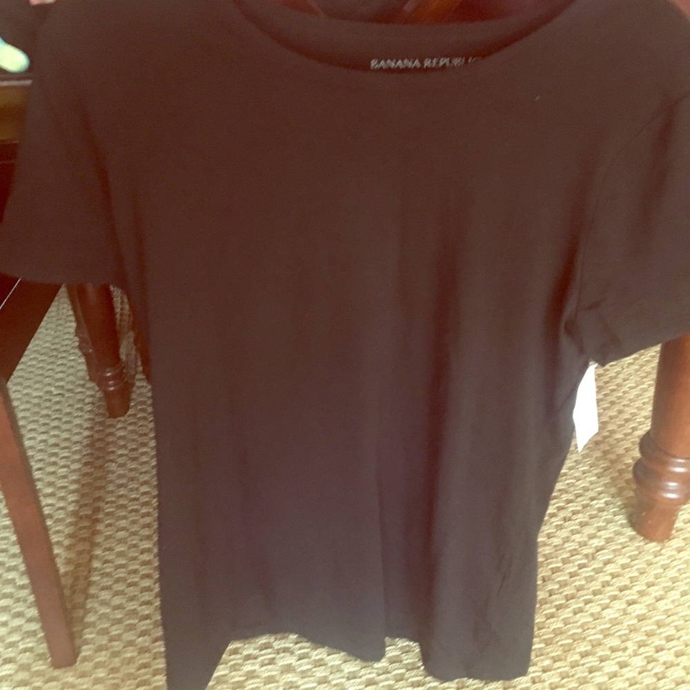 Banana Republic tee